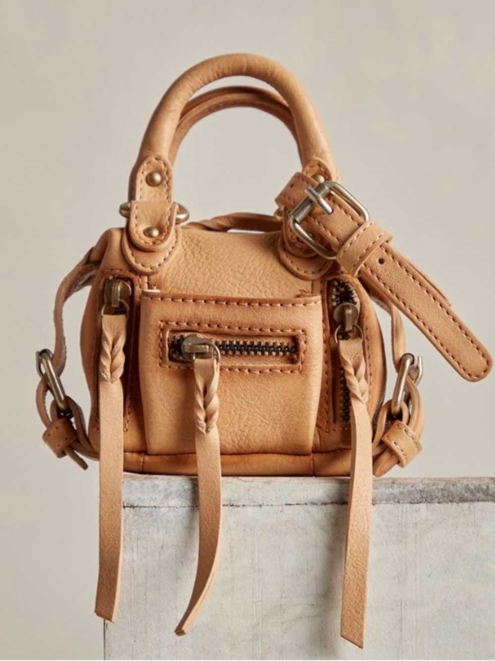 NWT FREE PEOPLE We the Free Micro Emerson Leather Mini Bag in
Italian Straw🧡 - Picture 2 of 4